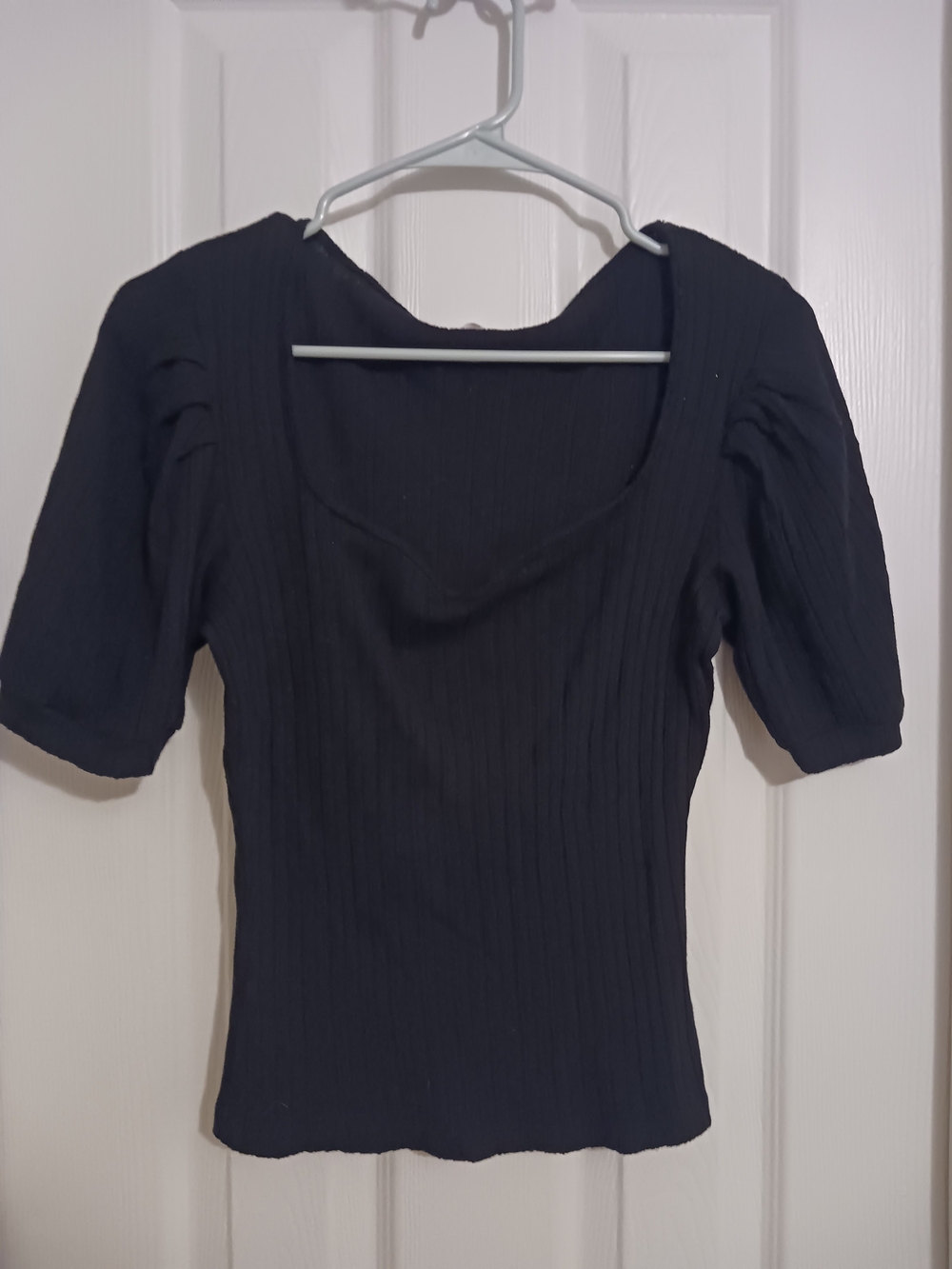 Project Social T Black Ribbed Scoop Neck Puff Sleeve Top Medium - NWT